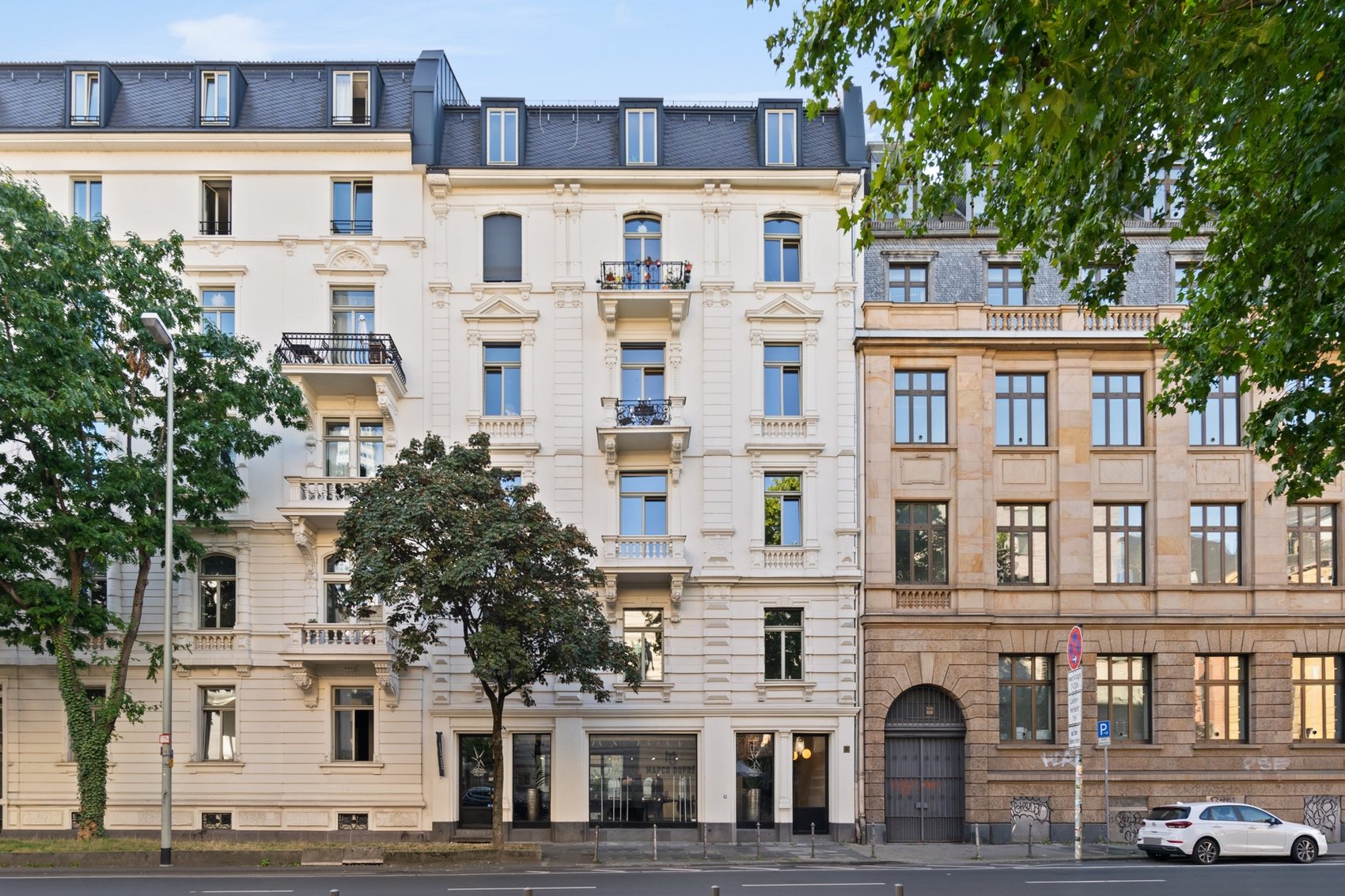 Außenansicht der Villa Holme an der Gutleutstraße in Frankfurt