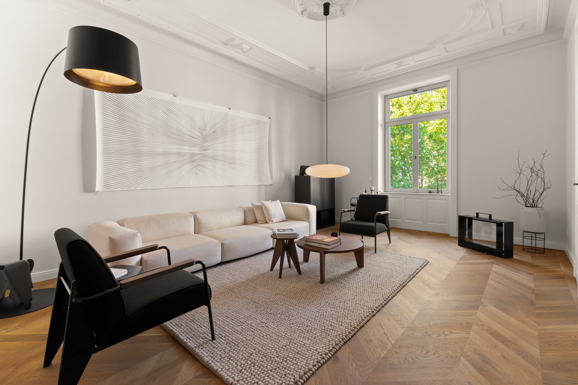Wohnzimmer der Grand Etage in der Villa Holme mit Altbaucharakter und kuratierter Ausstattung
